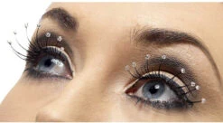 Faux Cils Noirs Et Perles D'eau